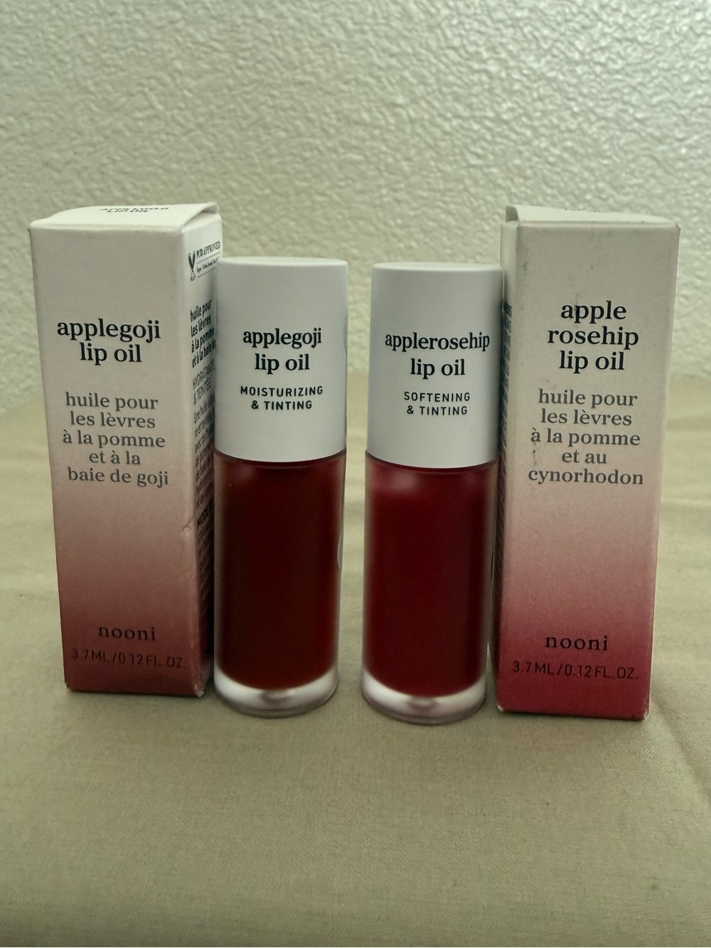 Nooni Viral Lip Oil in Applegoji & Applerosehip